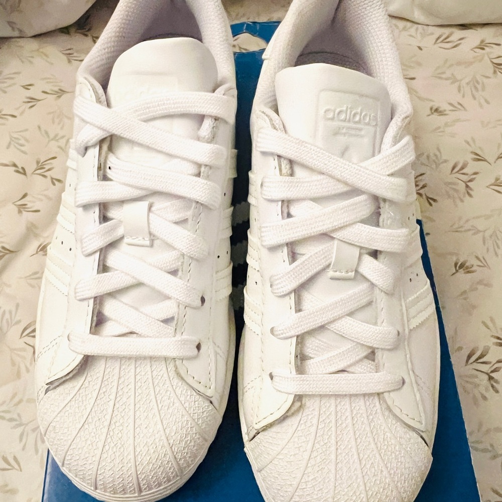 Adidas Classic White Sneakers Size 6 women